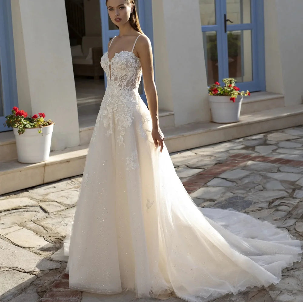 11888# Elegant Beach Bohemian Spaghetti Straps Wedding Dress A-Line Sparkle Tulle V Neckline Lace Wedding Dress Bridal Gown