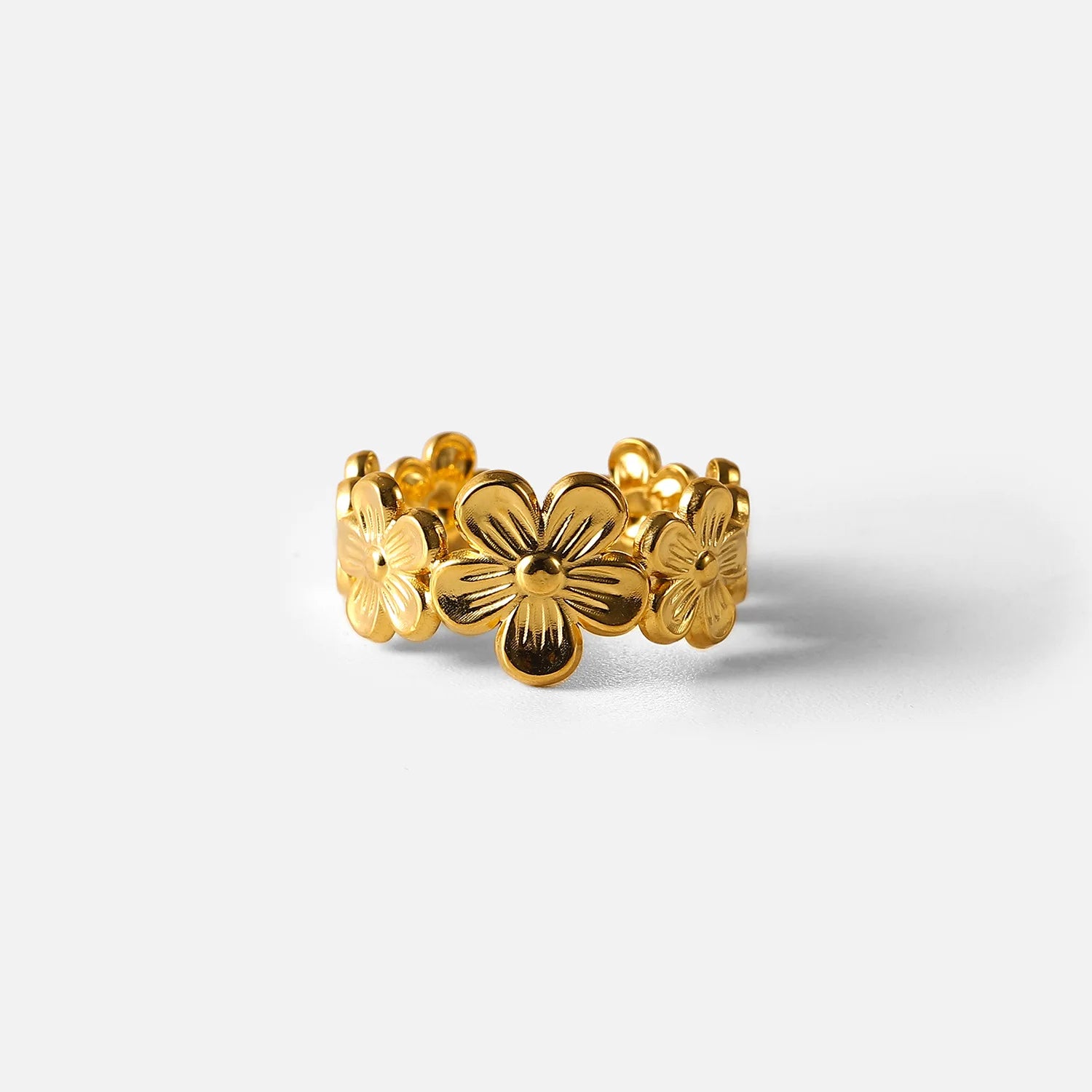 SC Trendy Modern Gold Plated Ring Enduring Stainless Steel Rings Adorable Delicate Flower Ring for Women Girls