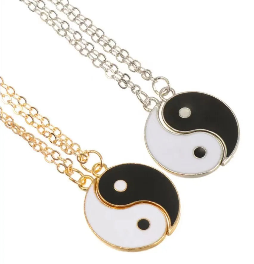 BFF Friendship Taichi Necklaces Set 2Pcs Gold Plated Enameled Alloy Yin Yang Pendant Best Friend Lovers Ethnic Jewelry Gift