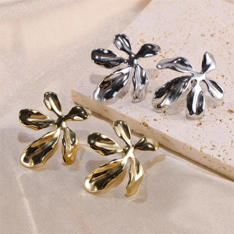 Women's Vintage Design 18K Gold/Silver PVD Plating Stainless Steel Blooming Flower Fashion Stud Earrings