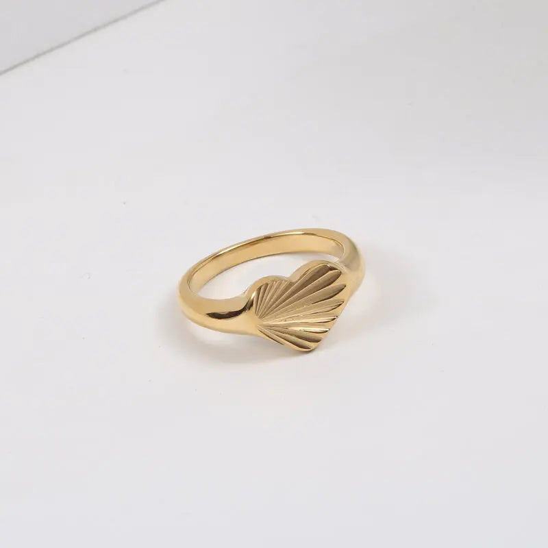Minimalist Designer 18K Gold Plated Engrave love Ring Jewelry Stainless Steel Heart Ring