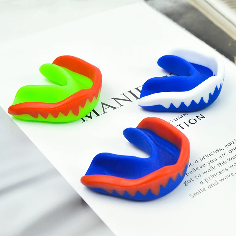 BPA-Free EVA Adult Mouth Guard Custom Logo Portable Case for Football Boxing MMA Hockey Wrestling Soccer-Moldable Design