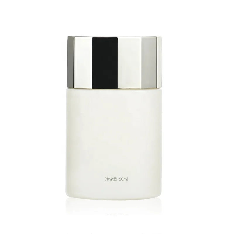 2024 New Arrival Empty Wholesale Skincare Packaging 30ml Plastic HDPE Sunscreen Lotion Bottle With Gold Lid