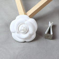 Wholesale Ceramic Camellia Flower Car Vent Air Freshener Scented Porcelain Aroma Plaster Home Fragrance Essential Oil Diffuser