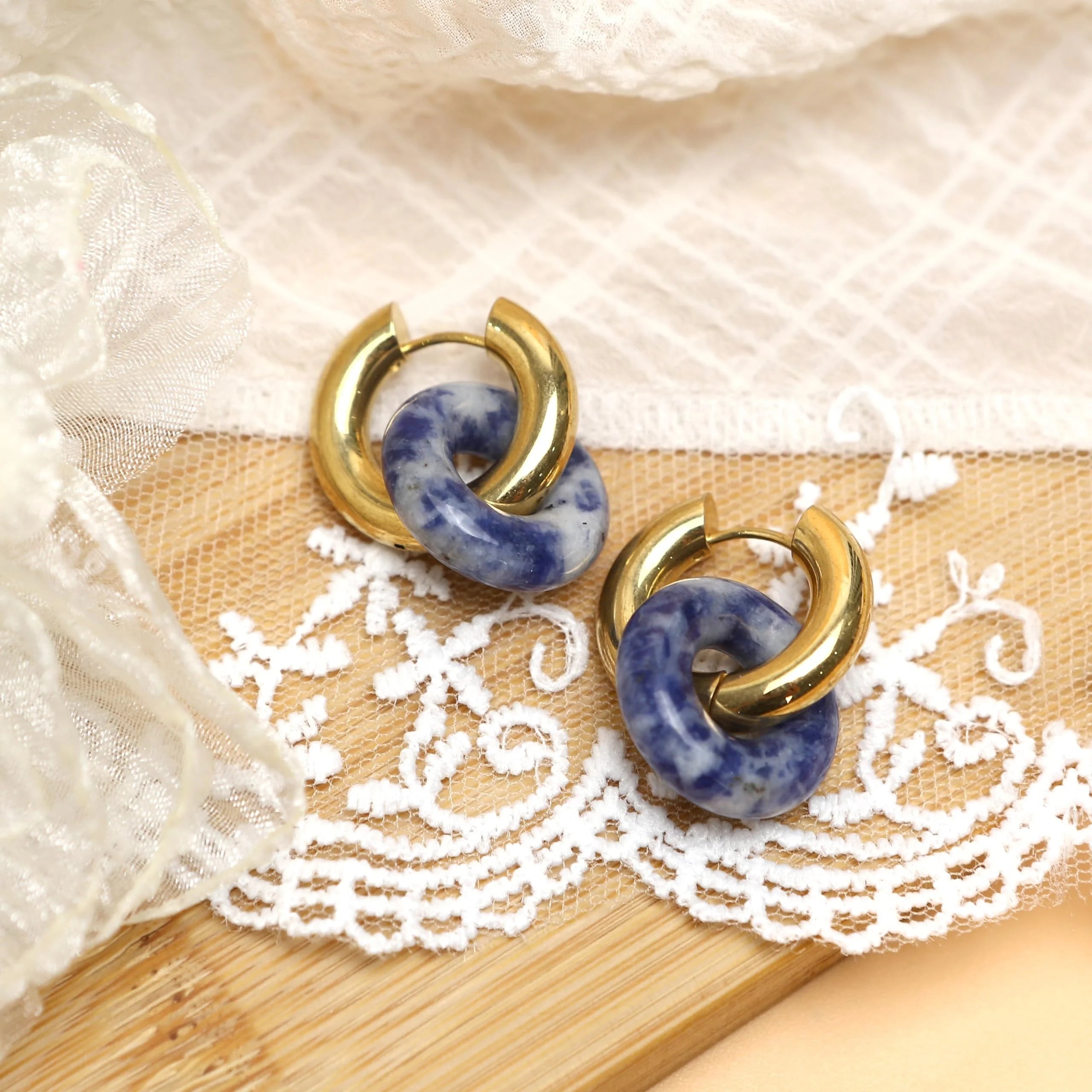 Trendy Design Women Wear Stainless Steel Gold Plated Green or Purple Gentle Jade Hoop Earrings for Wear