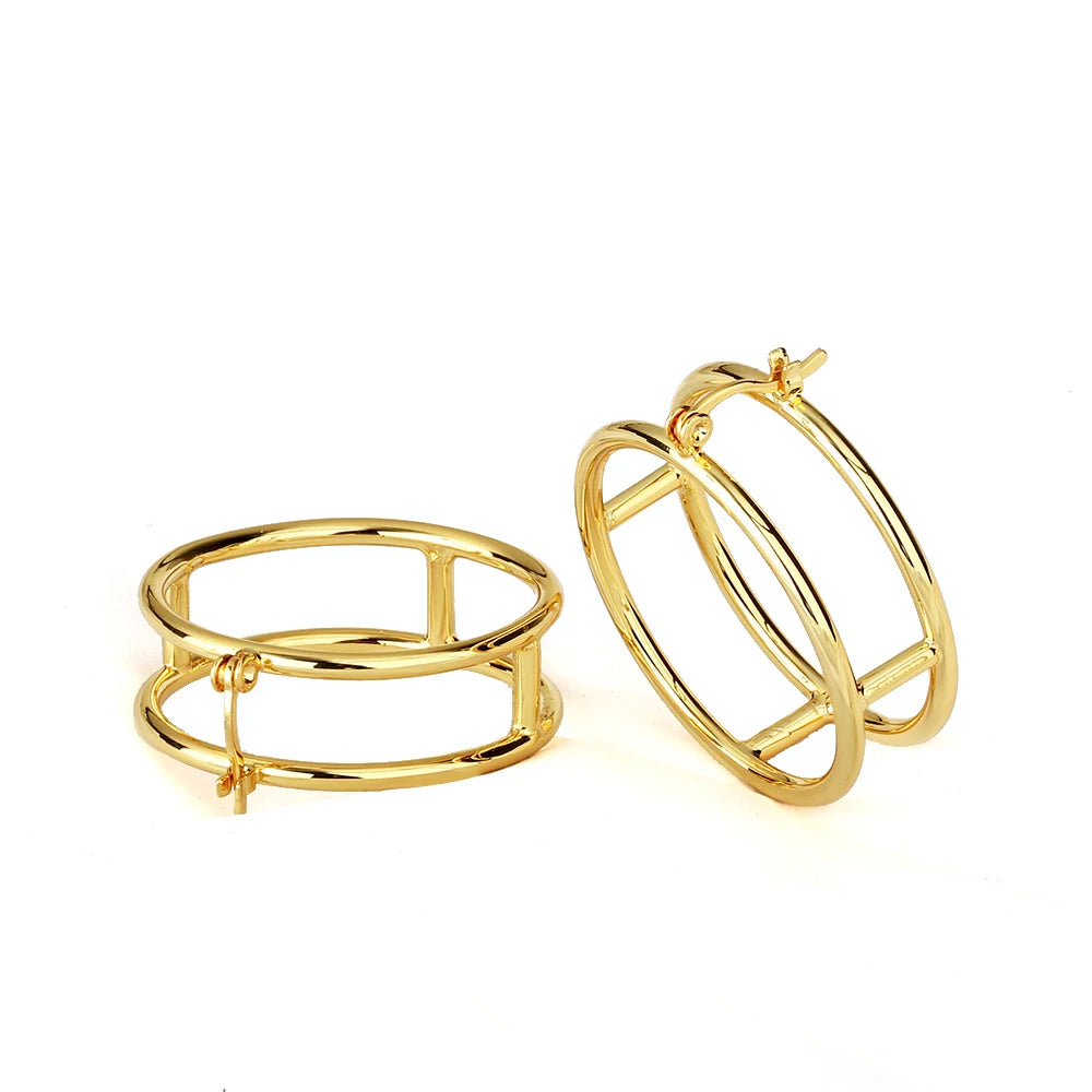 Fashionable Round Trendy Ear Stud Earrings for Women Gold Brass Hoops Pear Diamond Statement Pieces Weddings Parties Engagements