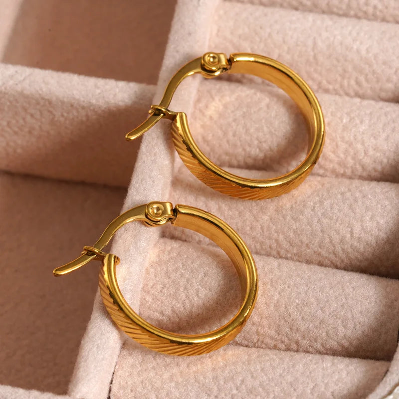 Fashion Simple Ins Style Textured Earrings Versatile Light Luxury Anti Tarnish Titanium Steel Earrings Wholesale Fashion Jewelry