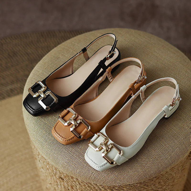 Spring and Summer New Sandals Women's Toe Back Empty One-button Low-heeled Women's Shoes Are Versatile