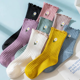 Wholesale Casual Ruffle Daisy Embroidered Socks Women Aesthetic Ribbed Cotton Crew Socks