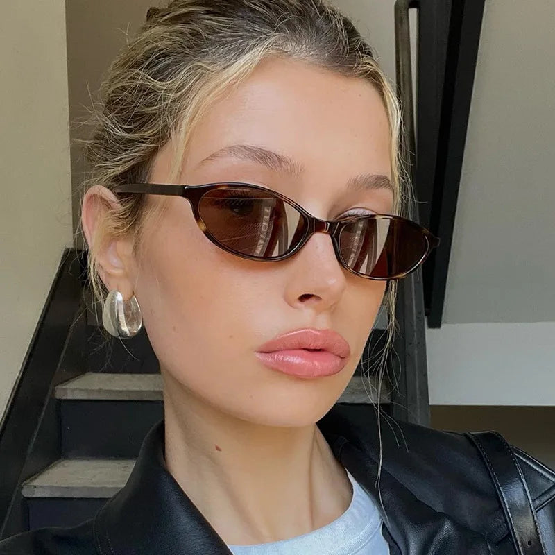 Cat Eye Street Photoshoot Sunglasses Cute Oval Small Frame Sunglasses Ladies Trendy UV400 Shades Eyeglass Women