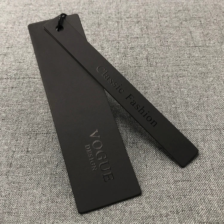 Custom Own Logo UV Printing Black Paper Cardboard Garment Hang Tags With String for Jeans Apparel Clothing Hanging Labels