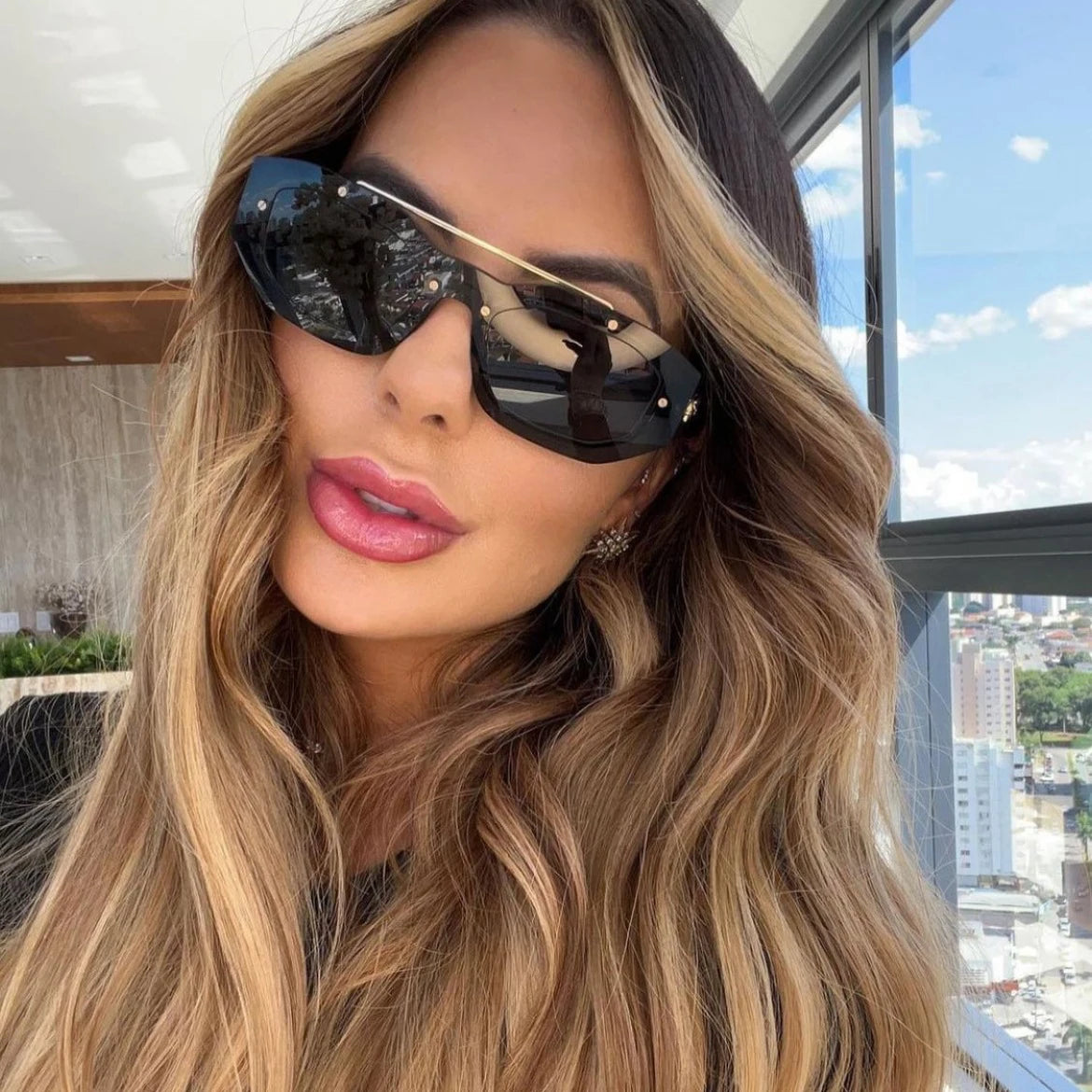 CC9284 Ins Trendy Small Rectangle Sun Glasses Wide Leg Oval Designer Sunglasses Women Fashion Luxury Modern Vintage Shades