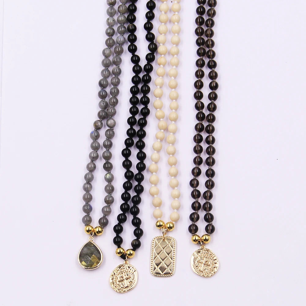 2023 New Custom 18k Gold Plated Charm Natural Quartz Gem Stone Catholic Rosary Beaded Necklace for Wedding Party Gift Unisex