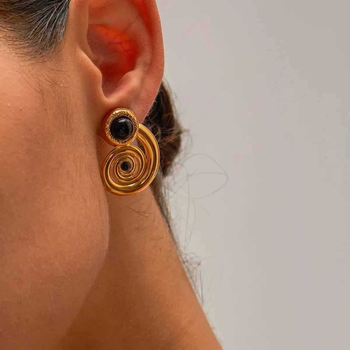Waterproof 18K Gold Plated Stainless Steel Black Real Natural Stone Spiral Snake Shaped Stub Earring for Women