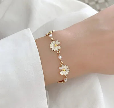 Personality Sweet Temperament Bracelet Simple Small  Daisy  Adjustable Bracelet