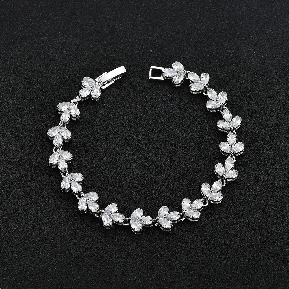 ROMANTIC Simple Design Wedding Silver CZ Zirconia Girls Engagement Bracelets