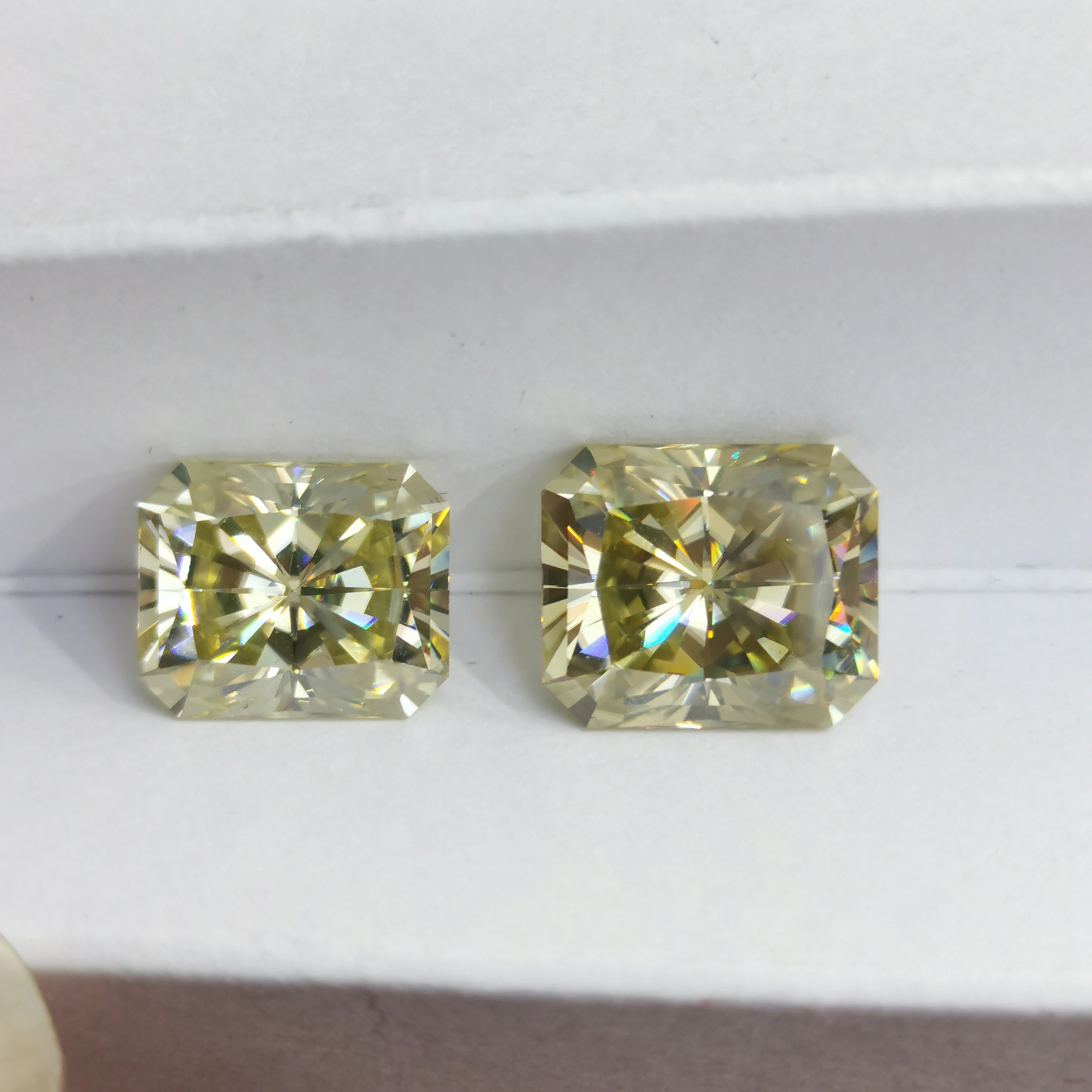 On Sale Color Loose Moissanite Dropshipping Radiant Cut Yellow Color for Jewelry