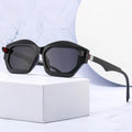 YTSXT8842 2024 Wholesale Italian Designer Brand Woman Sunglasses Polarized Sport UV Protection PC Frame