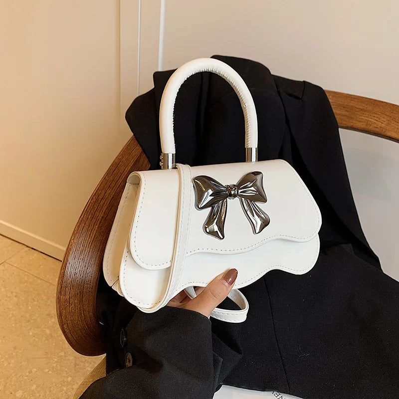 Bow Fashion Korean Handbag 2024 New Versatile Instagram One Shoulder Crossbody Bag Elegant and Minimalist Small Square Bag
