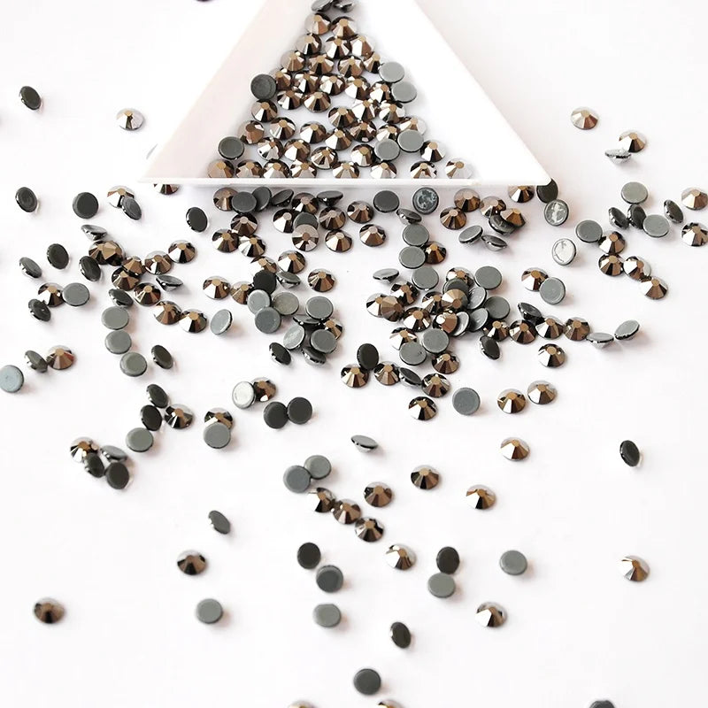 YANRUO 2058HF Jet Hematite 1440pcs Reclaimed Iron on Flat Back Rhinestone Strass Hotfix Adhesive for Garment Decoration