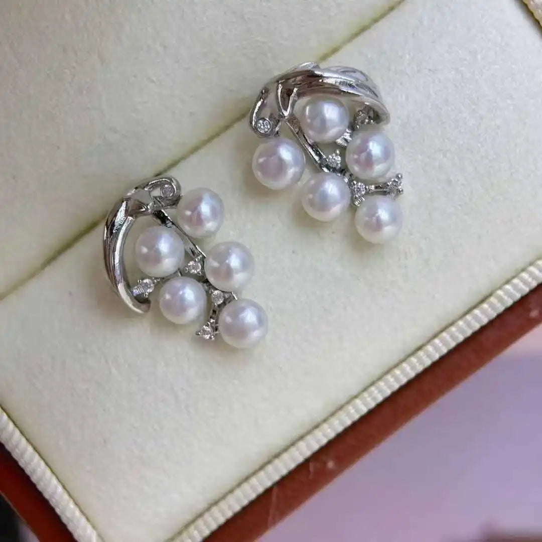 Vibrant Value Added Women's Grape Stud Earrings 4-5mm AAAA Grade Platinum Plated Natural White Bread Freshwater Pearl Cute Anti