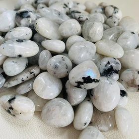 Wholesale Natural Rainbow Moonstone Tumbled Stone Quartz Crystal Chips Reiki Healing Crafts