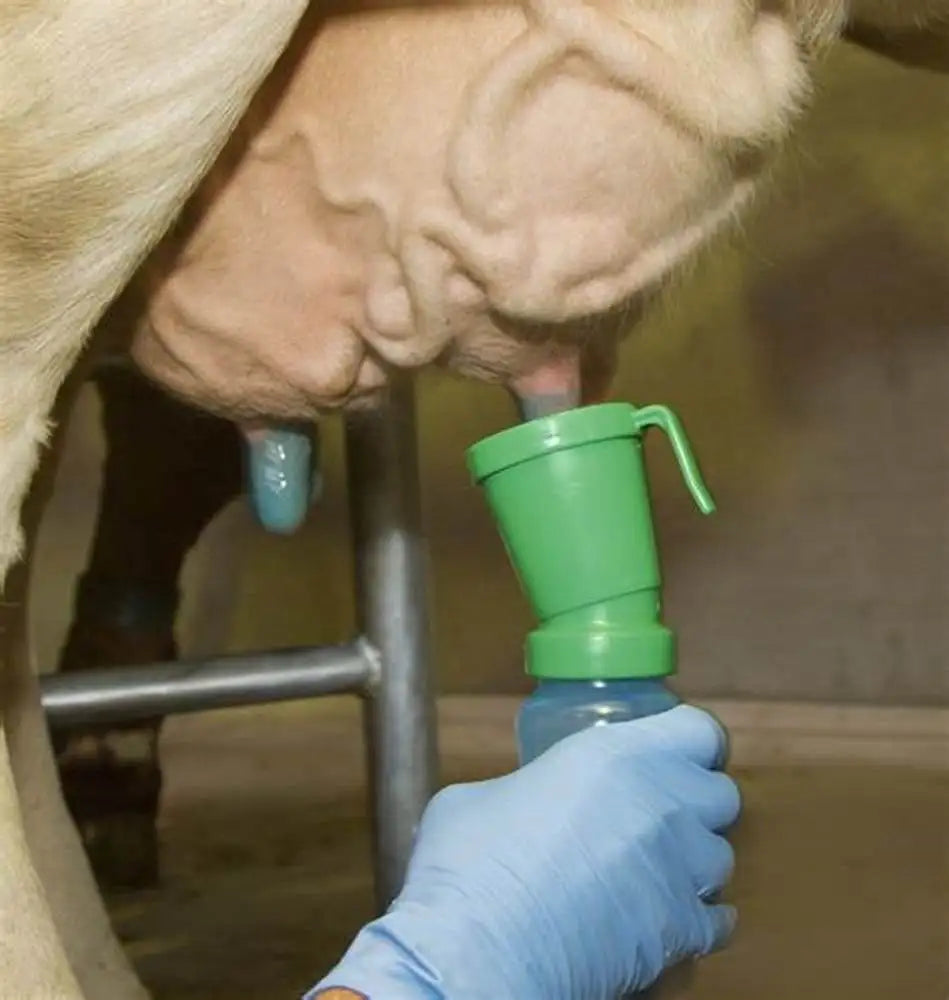 Cheap Veterinary Cows Accessories Dip Teat Cups Cattle Foaming Teat Dip Cup