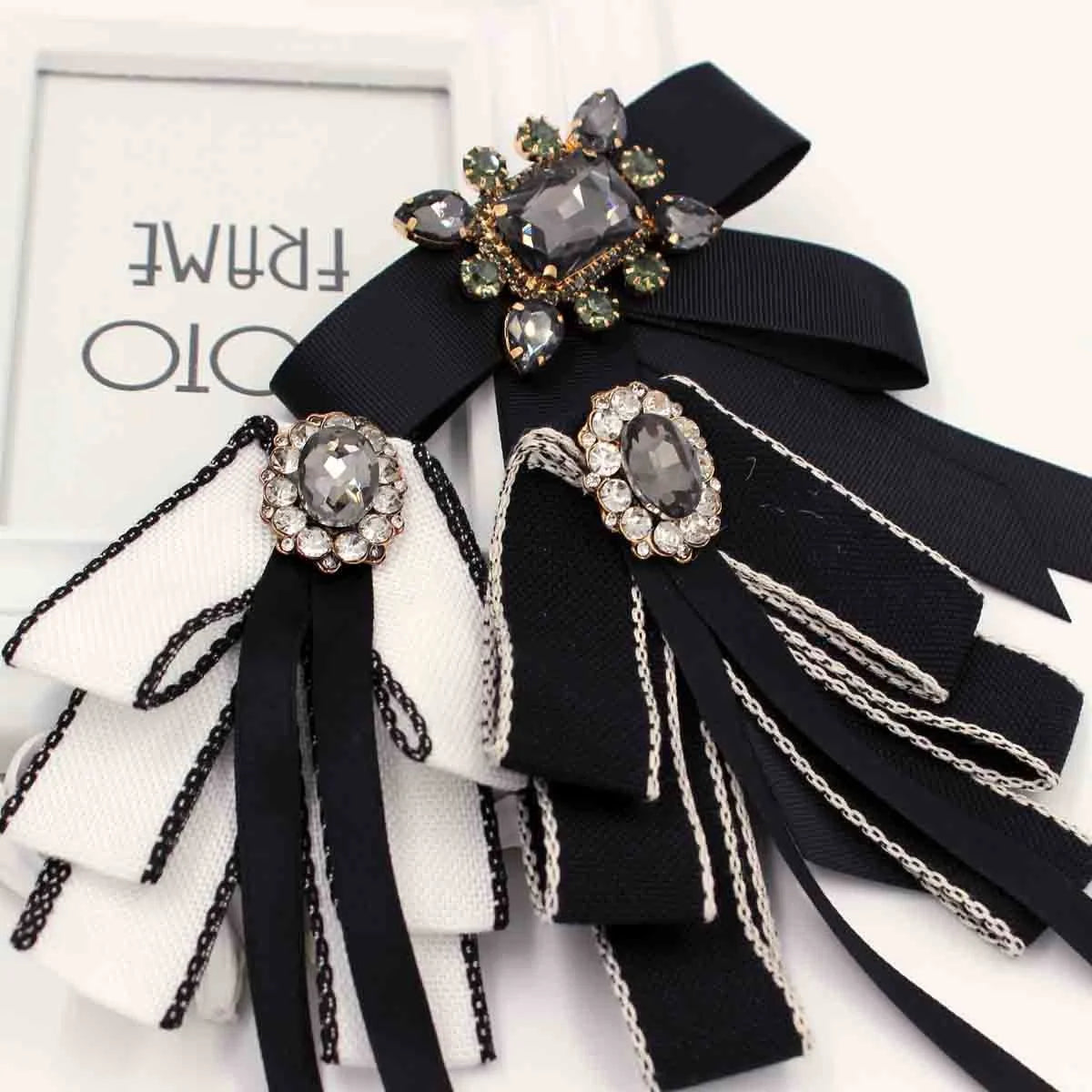 Korean Style Trendy Corsage Fashion Pin Alloy Bow Tie Collar for Children's Wedding Evening Wear Accessories Stock Cross-Border