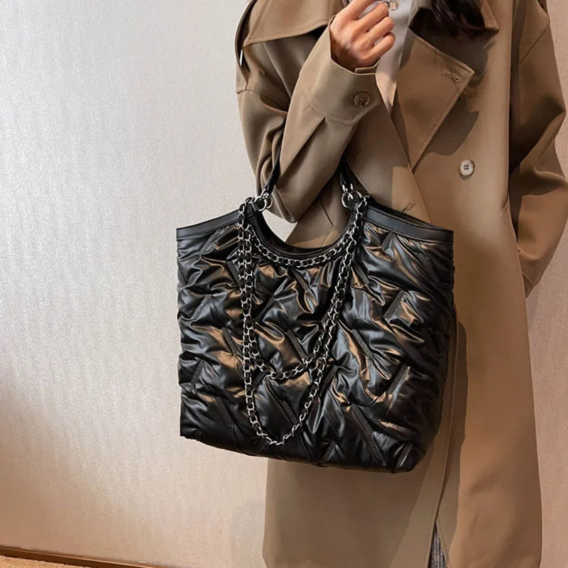 2025 Hot Sell Large Capacity Lightweight Shoulder Bag Women Quilted Tote Bag Puffer Handbag