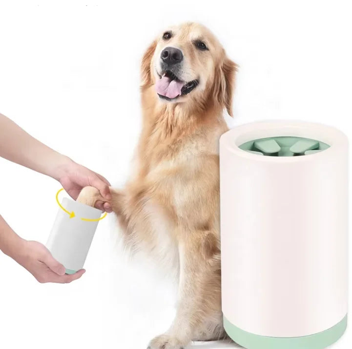 Dog Outdoor Essentials Portable Foot Clean Dog Paw Washer Cup Silicone Dog Paw Cleaner