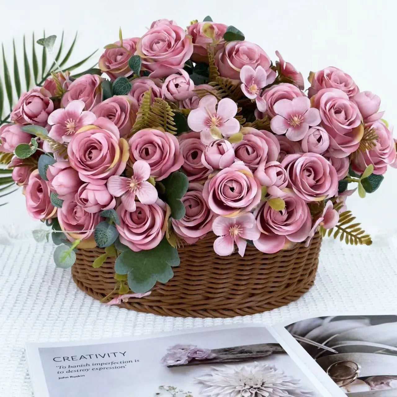 Factory New 6-Head Artificial Flowers Bouquet Autumn Colors Faux Roses for Home Wedding Christmas Graduation Easter Decoration