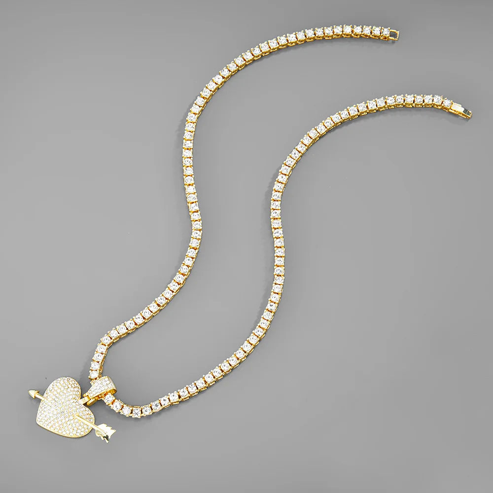 Personality Hip Hop Jewelry Gold Plated an Arrow Pierced Heart Pendant Chain Necklace for Women Men