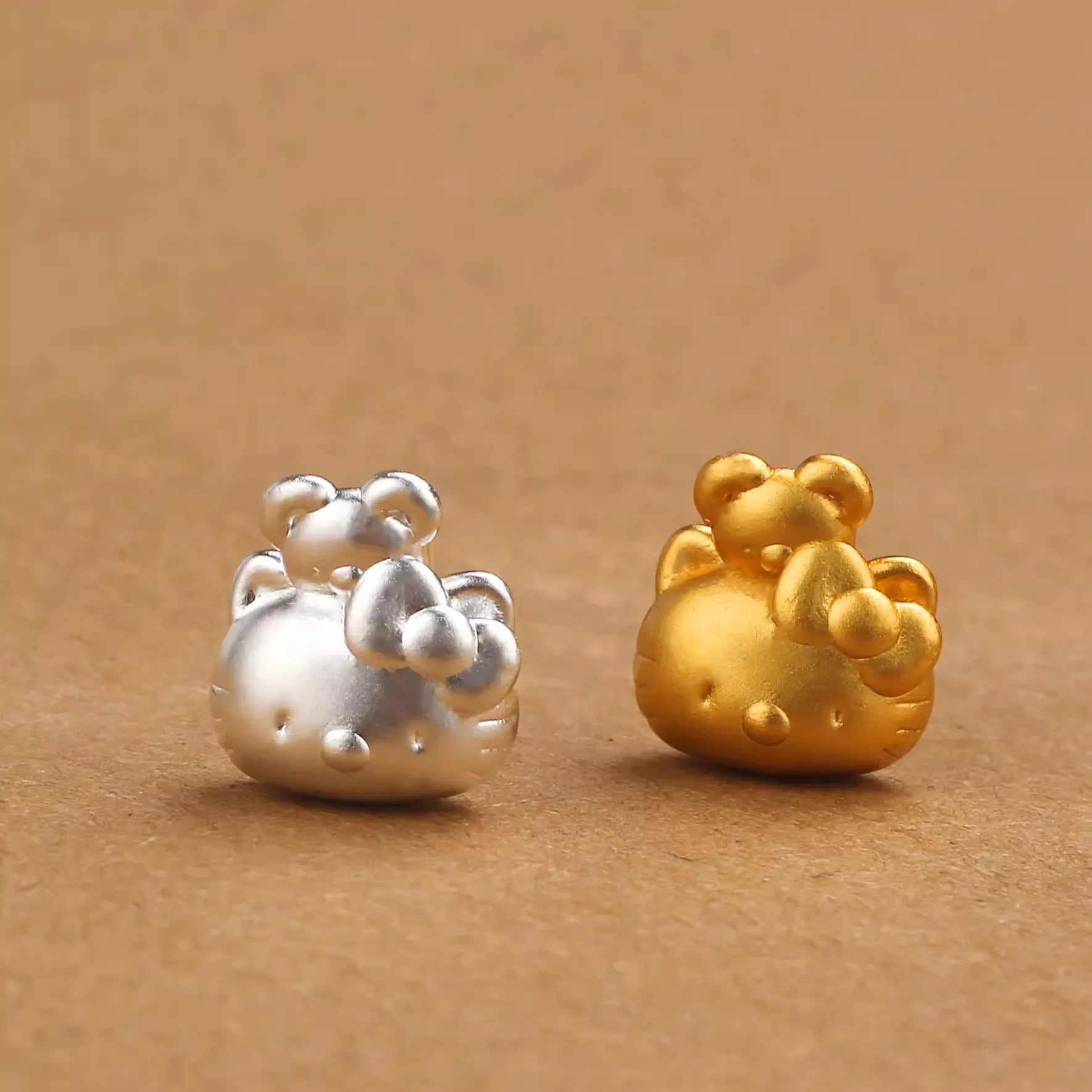 Japanese Cute S999 Silver Sterling KT Cat Back Bear Pendant 3D Hard Silver Rope DIY Small Accessories Diamond Pearl Main Plating