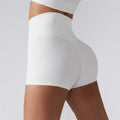 Wholesale Custom Workout Shorts Seamless Quick Dry Lightweight Stretchy Breathable High Waist Hip Lifting Women'S Gym Shorts