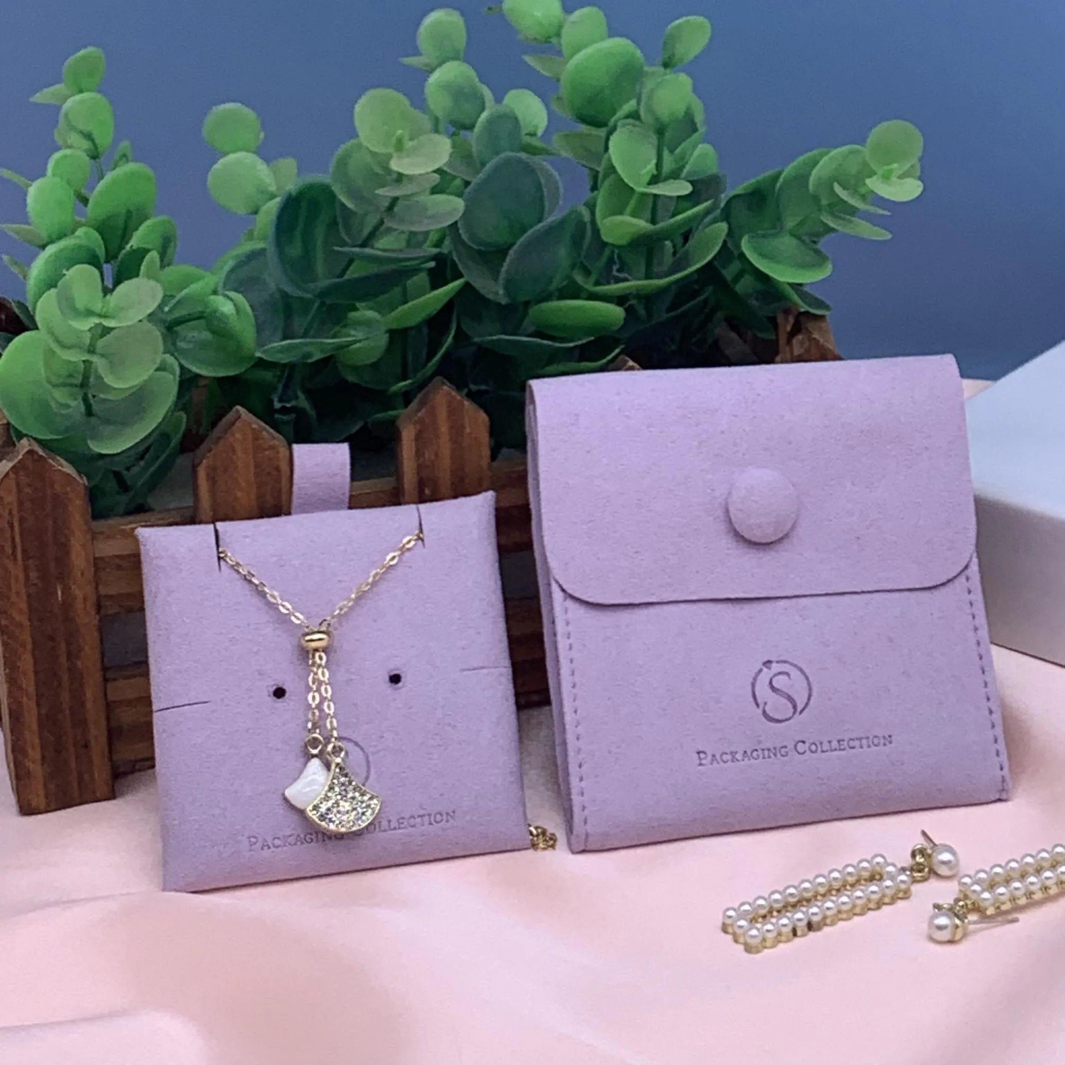 Custom Jewelry Box and Pouch Packaging with Insert Pad Envelope Jewelry Bag with Logo