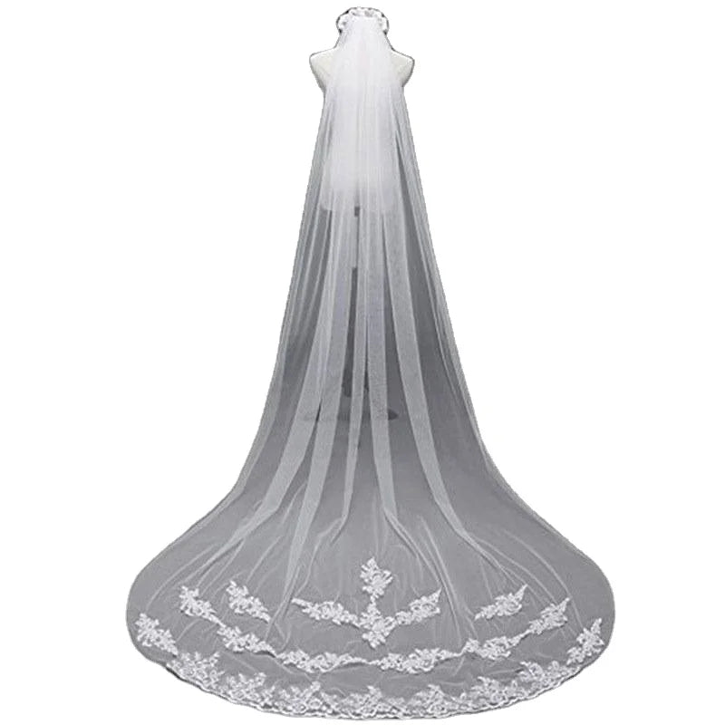 Wholesale 2022 Exquisite Handmade 3M Lace Bridal Veil New Bride Wedding Dress Accessory with Car Stock Flower for Wedding Party