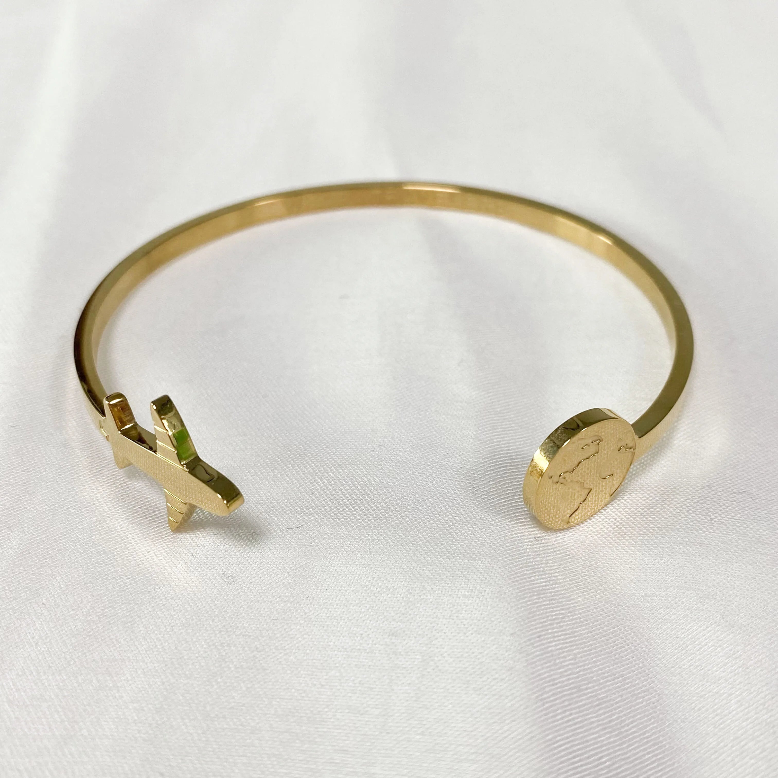 Trendy High Polish Statement Band Open Bracelet Stainless Steel 18K Gold Plated Travel Plane Map Sign Cuff Bangle for Gifts