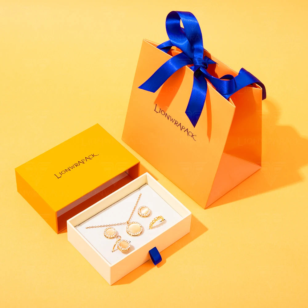 Lionwrapack Free Sample Custom Logo Jewelry Box: Eco-Friendly Drawer for Jewellery Necklace Ring Gift Packaging