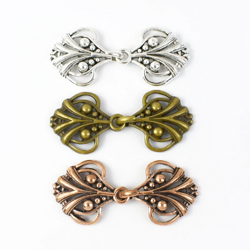 MeeTee CN400 Clothing Accessories Upscale Retro Alloy Button for Cape Shirt Collar Clips Coat Hooks Adjustable Buckle
