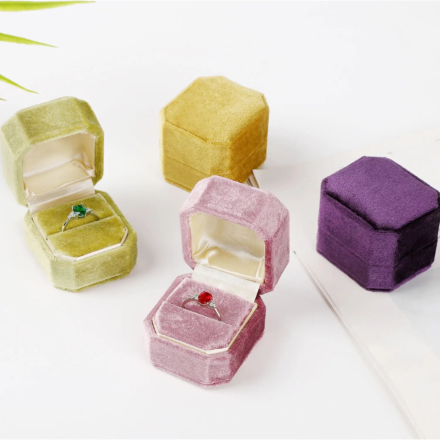 Jewelry Box Packaging Factory Stock Customized Logo Luxury Jewelry Box Velvet Octagon Ring Box