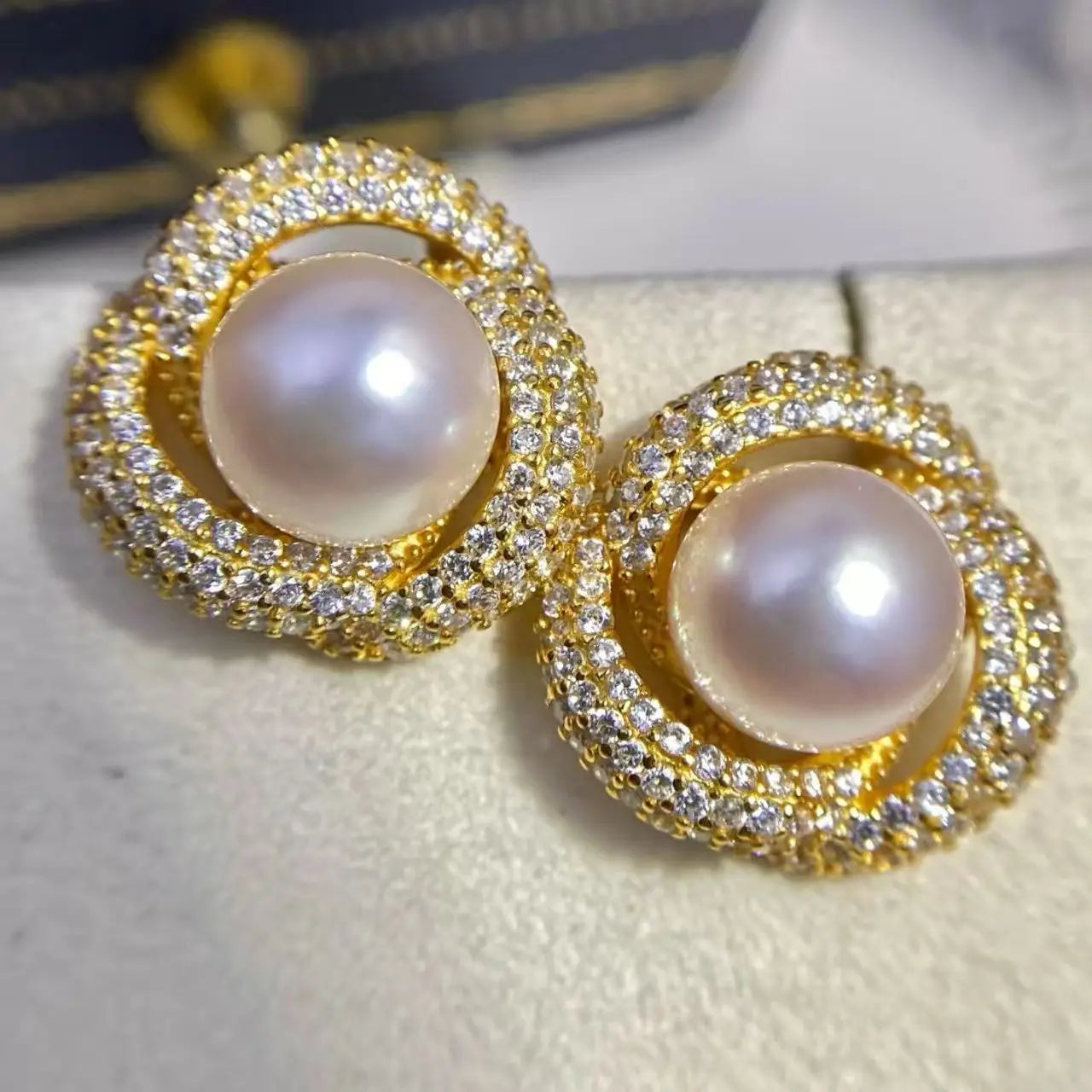 Sterling Silver Zircon Bird's Nest Pearl Stud Earrings 7-8mm Natural Freshwater Pearl Vintage Style AAAAA Grade 18K Gold Plated
