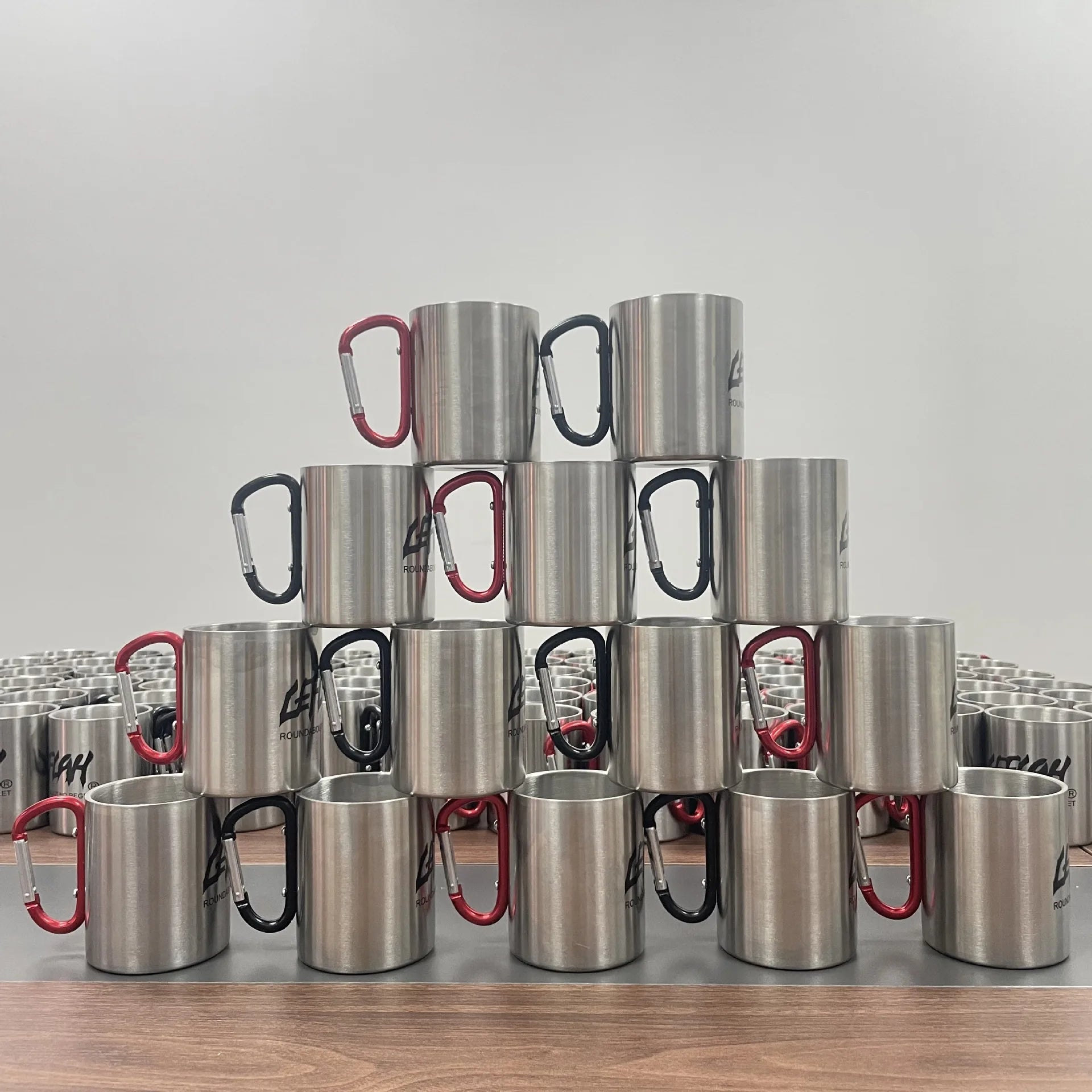 220ml 300ml Stainless Steel Camping Mug with Carabiner Clip Handle Double Wall Coffee Cup