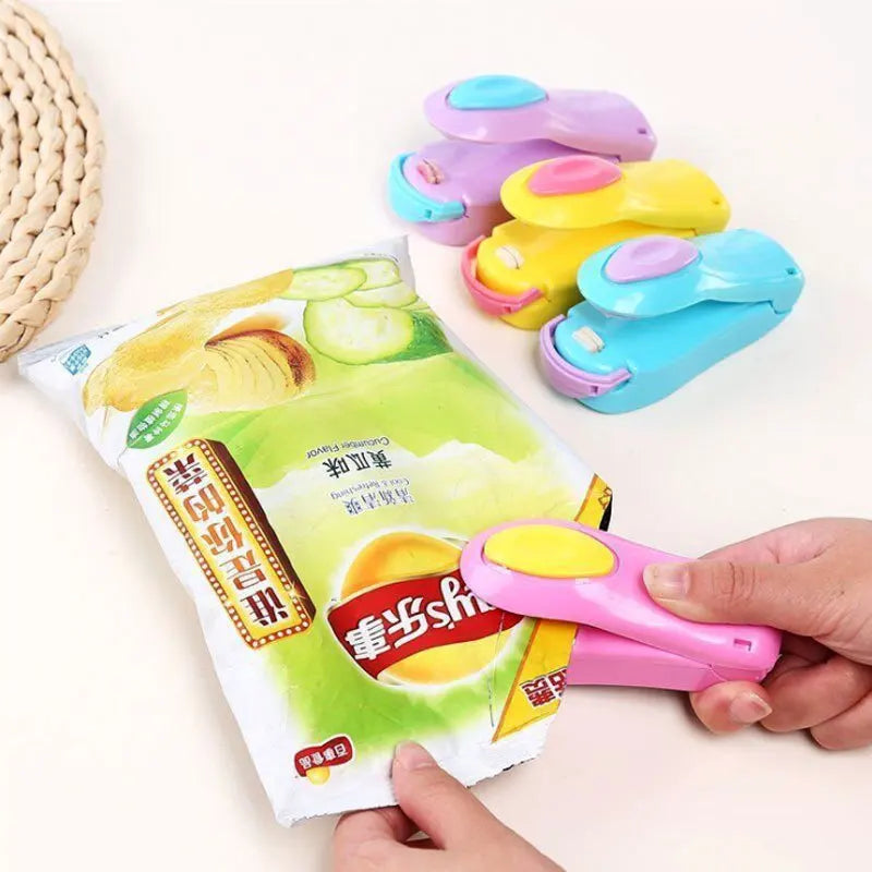 Mini Bag Sealer Heat Seal Portable Small Hand Pressure Plastic Bag Sealing Machine