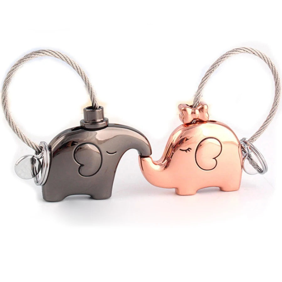 Wholesaler Custom Logo Design Cute Animal Cat Pig Dolphin Rabbit Elephant Metal Couple Keychain