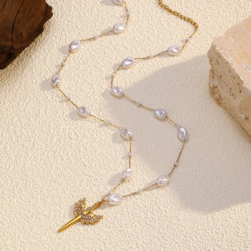 Luxurious New Design 18K PVD Gold Plated Angel Wings Pearl Zircon Pendant Stainless Steel Necklace
