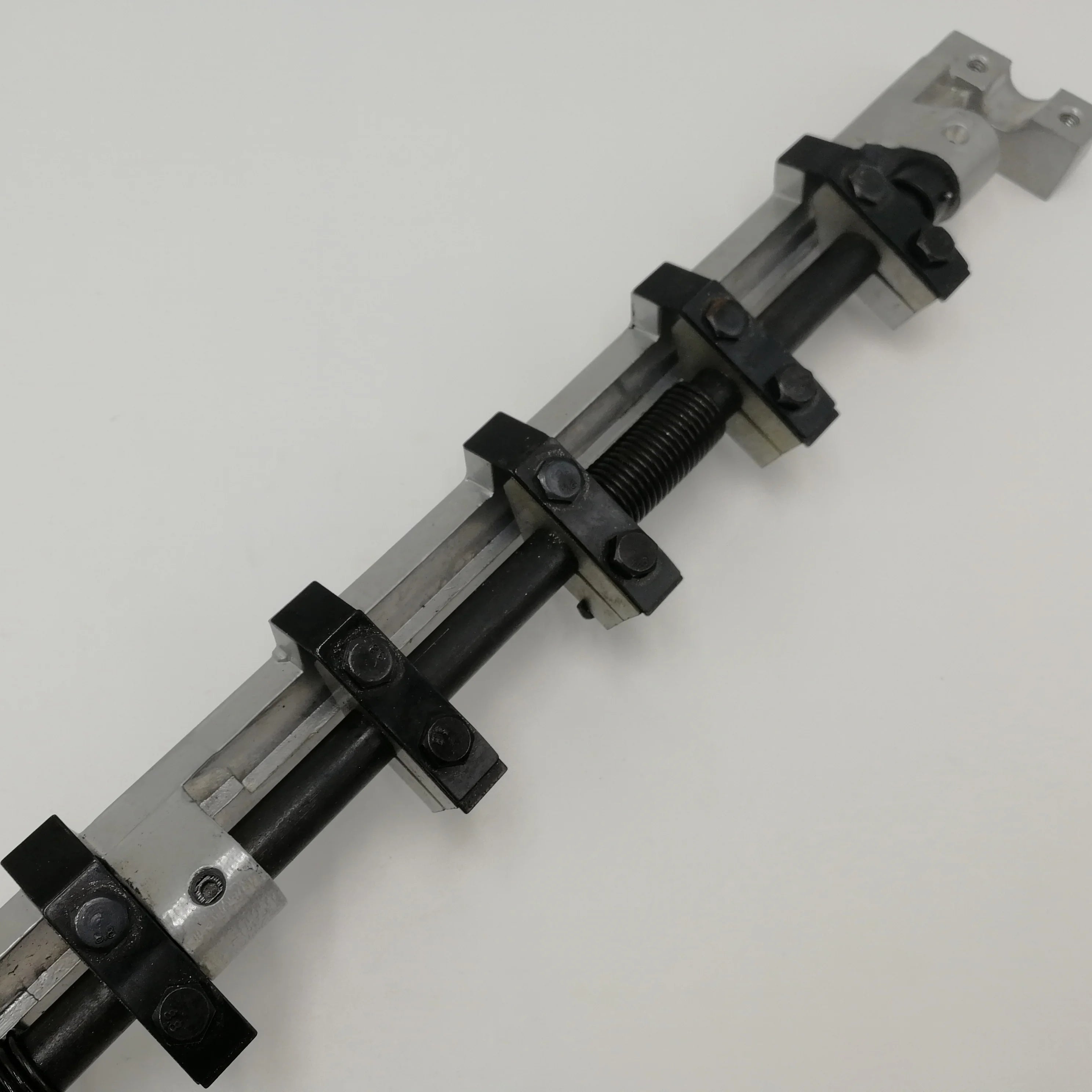 High Quality KORD64 Machine Gripper Bar with 11 Teeth New Condition Offset Printing Spare Parts Delivery