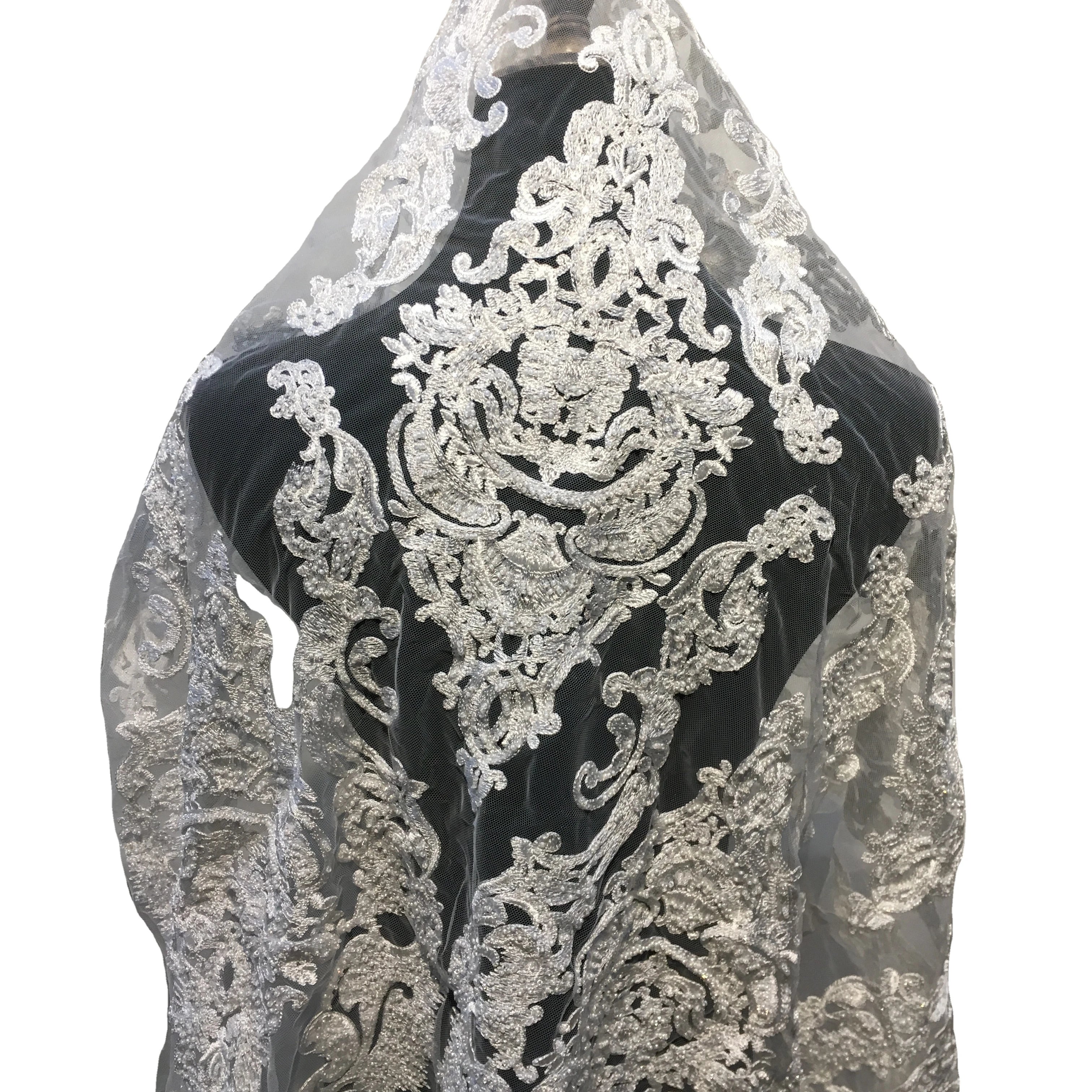 Factory Price Wholesale Ivory Embroidered 3D Fabric Lace Beaded Bridal Net Lace Fabric for Wedding Gowns Dress