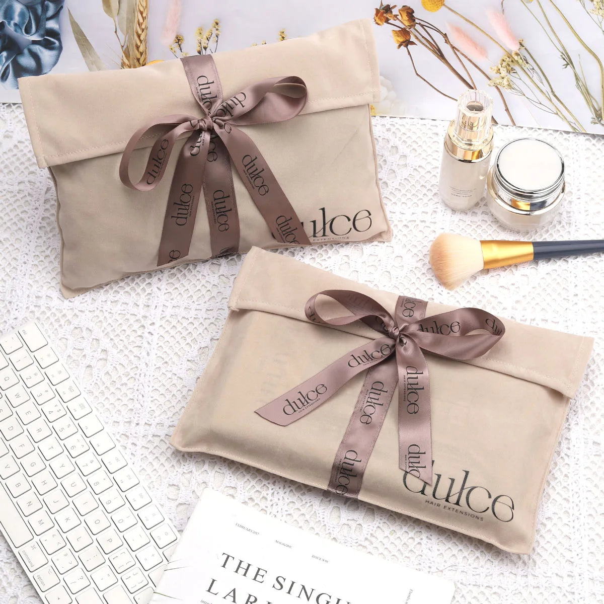 Hot Sale Oem Factory Faux Suede Envelope Bag Custom New Design Envelope Velvet Gift Jewelry Pouch