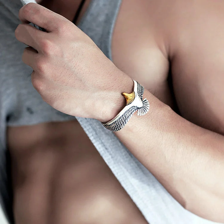Wholesale New Men Fashion Personality Old Indian Eagle Head Flying Eagle Wings Silver Gold Bracelet