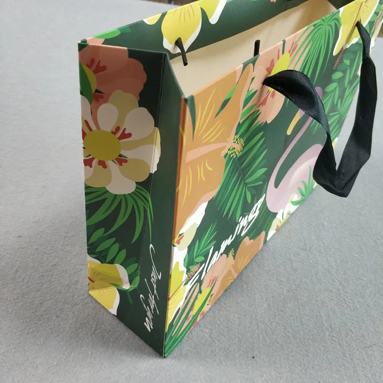 Wholesale Custom Boutique Carrier Bags Bolsas Packaging Bag Foldable Reusable Paperbag Paper Shopping Bag With Logo